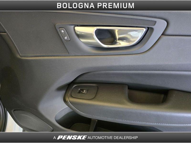 Volvo XC60 XC60 B4 (d) Geartronic Momentum Pro N1 - AUTOCARRO