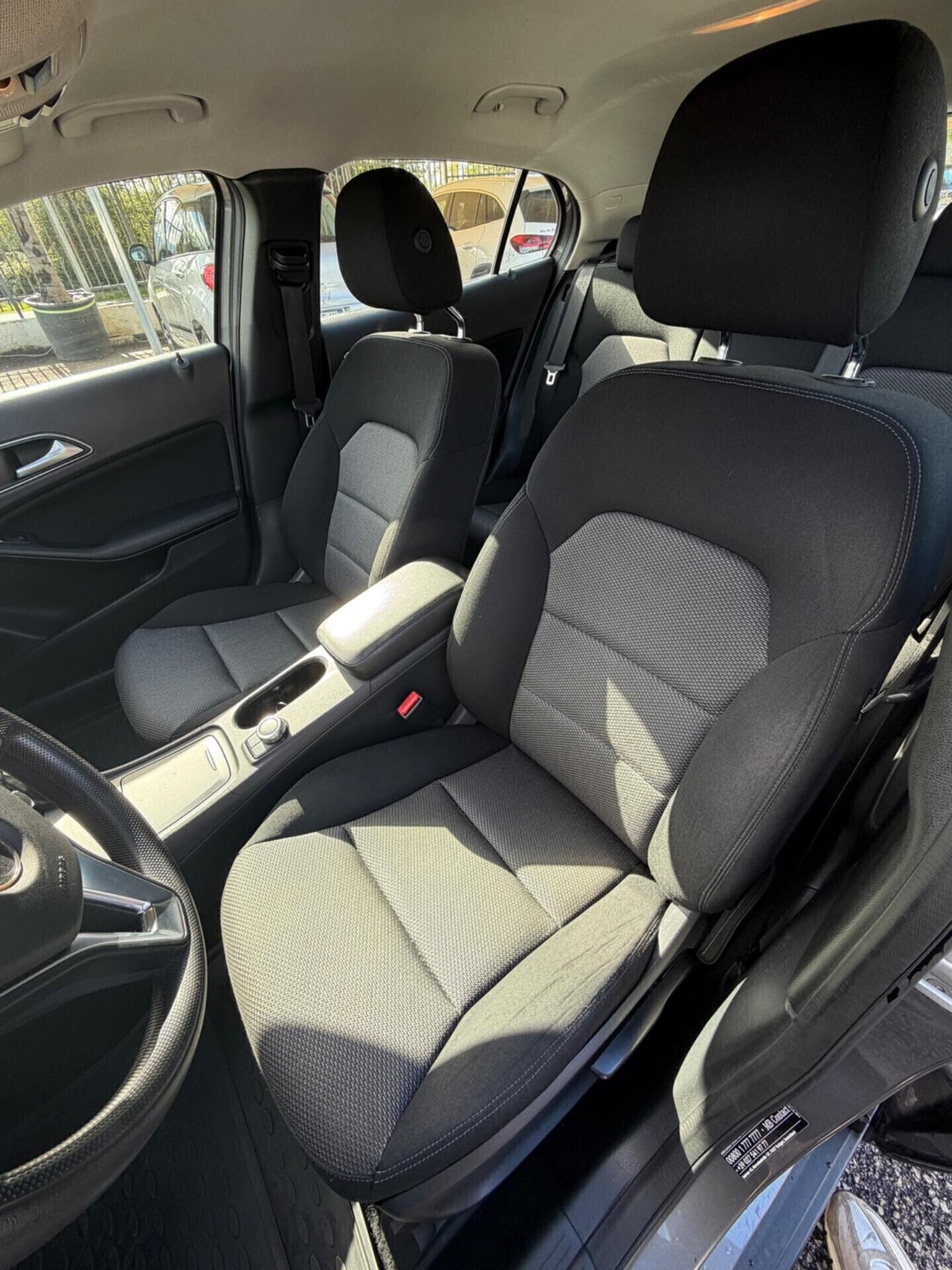 Mercedes-benz GLA 180 d Business