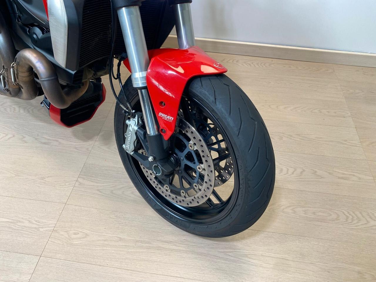 DUCATI MONSTER 1200 + TERMIGNONI DA 99€ AL MESE