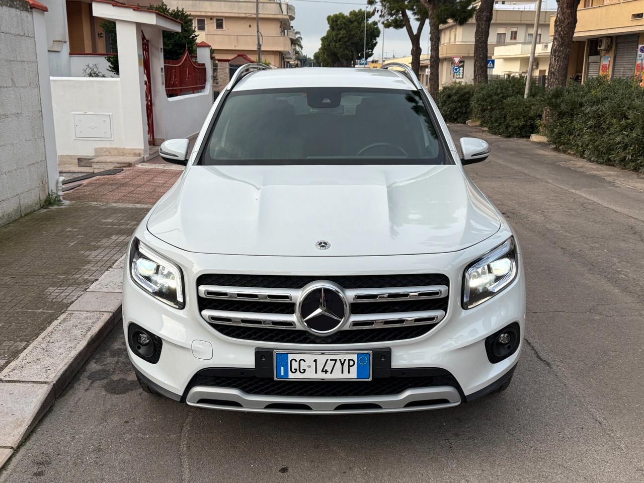 Mercedes GLB 180d Automatic PELLE CAMERA NAVI 2021