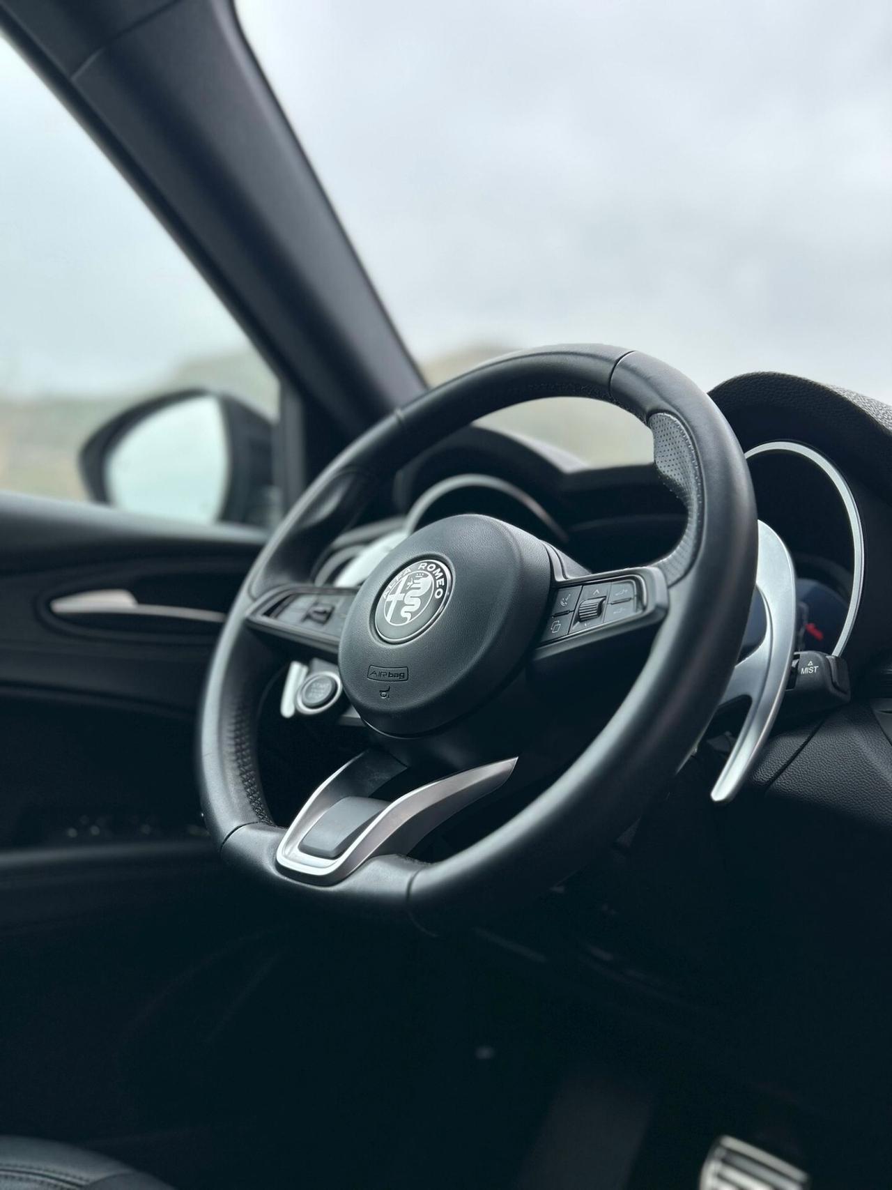 Alfa Romeo Stelvio 2.2 Turbodiesel 160 CV AT8 RWD Sprint