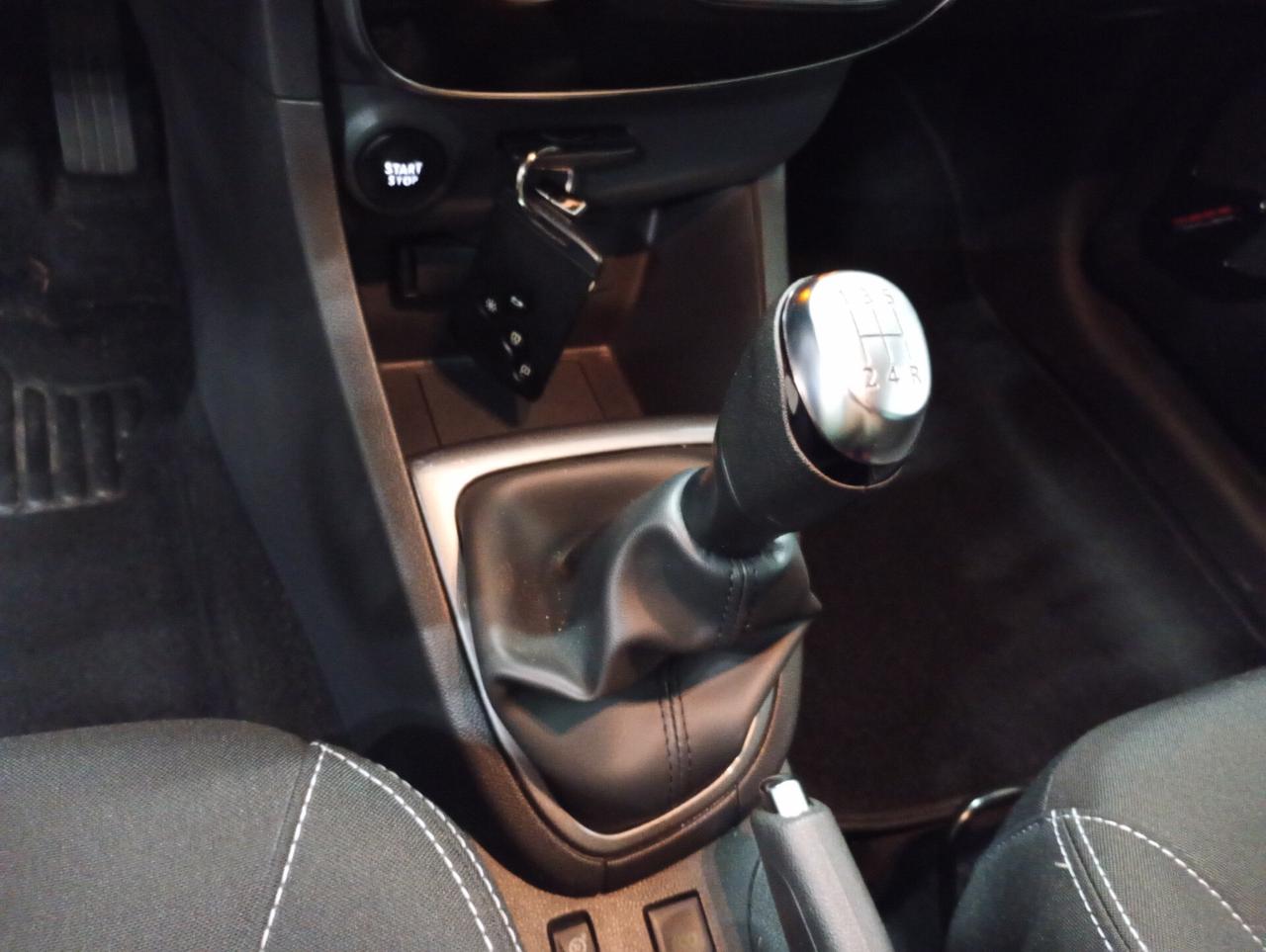 Renault Clio TCe 12V 90CV Start&Stop 5 porte LIMITED - NEOPATENTATI -