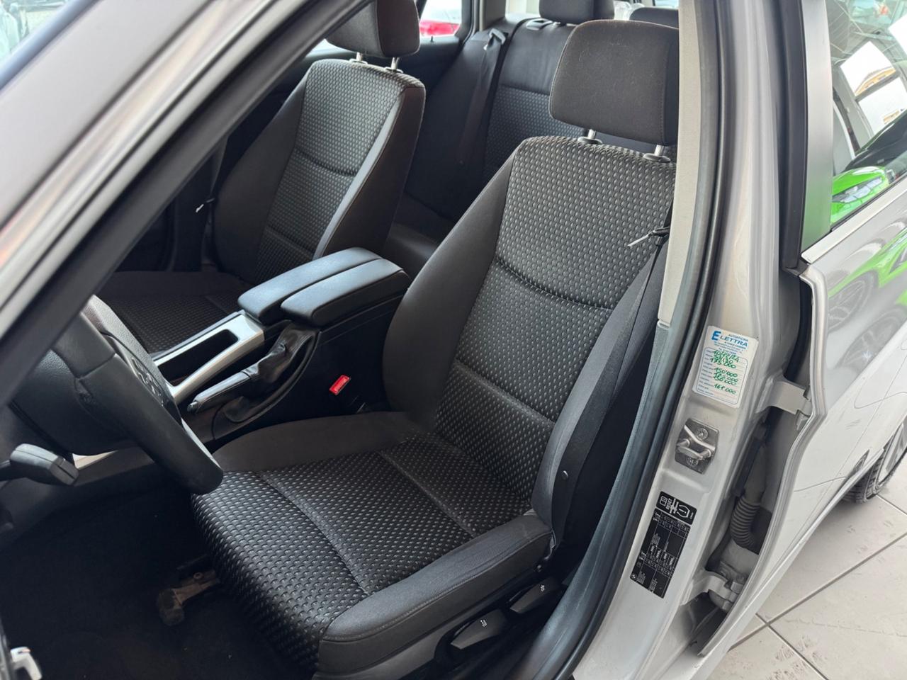 Bmw 318d 143CV cat Touring Attiva