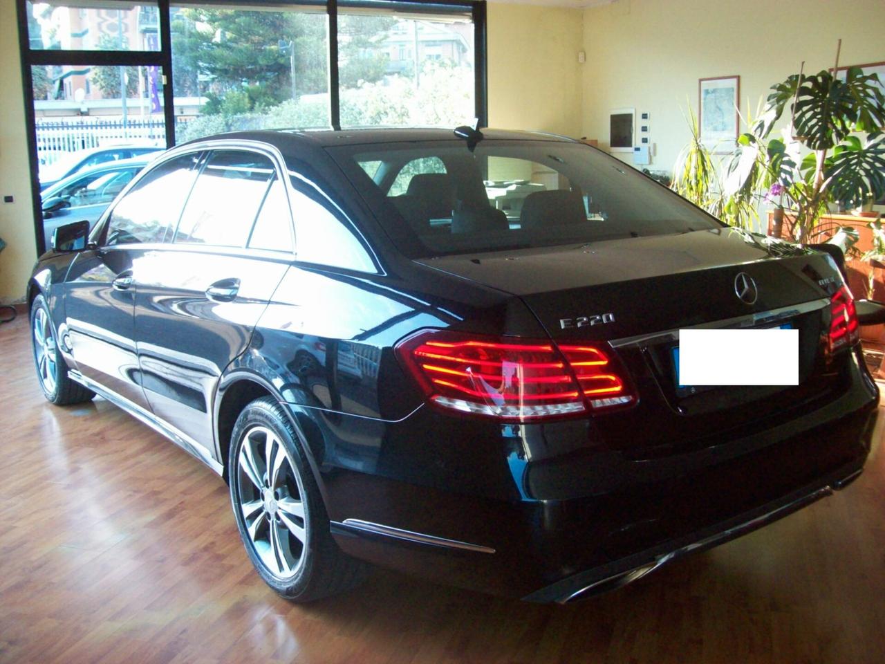 Mercedes-benz E 220 BlueTEC 4Matic Automatic Premium