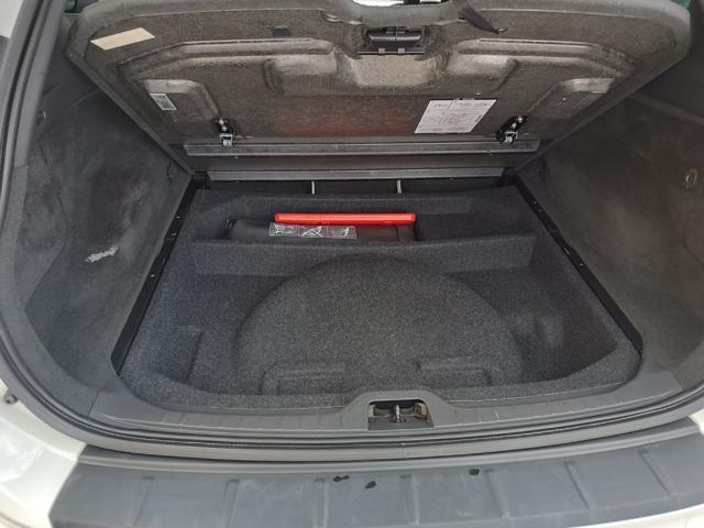 VOLVO XC60 DRIVe kINETIC 163 cv
