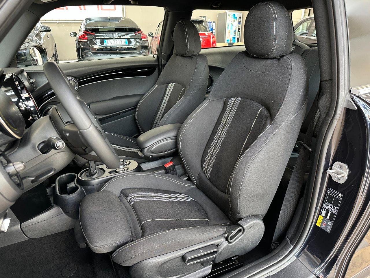 Mini 3 Porte Cooper SE Classic Full Electric Auto - LED-16"-Camera-Keyless-Carplay-IVA