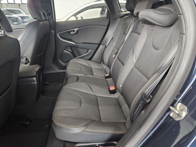 Volvo V40 Cross Country V40 II 2012 Cross Country 1.6 d2 Summum s/b-xeno