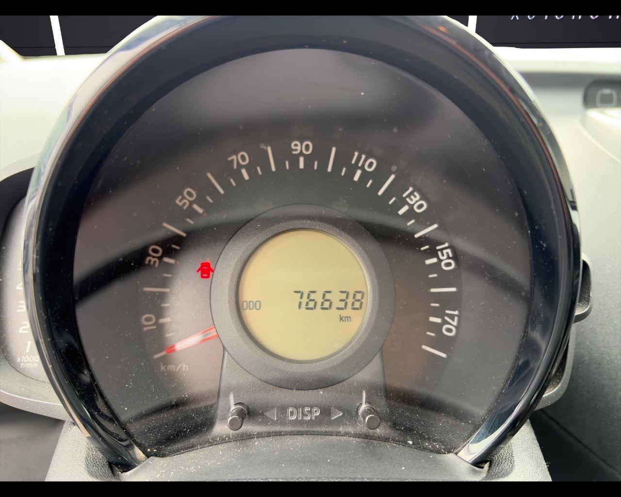 TOYOTA Aygo 1.0 VVT-i 69 CV 5 porte x-play MMT