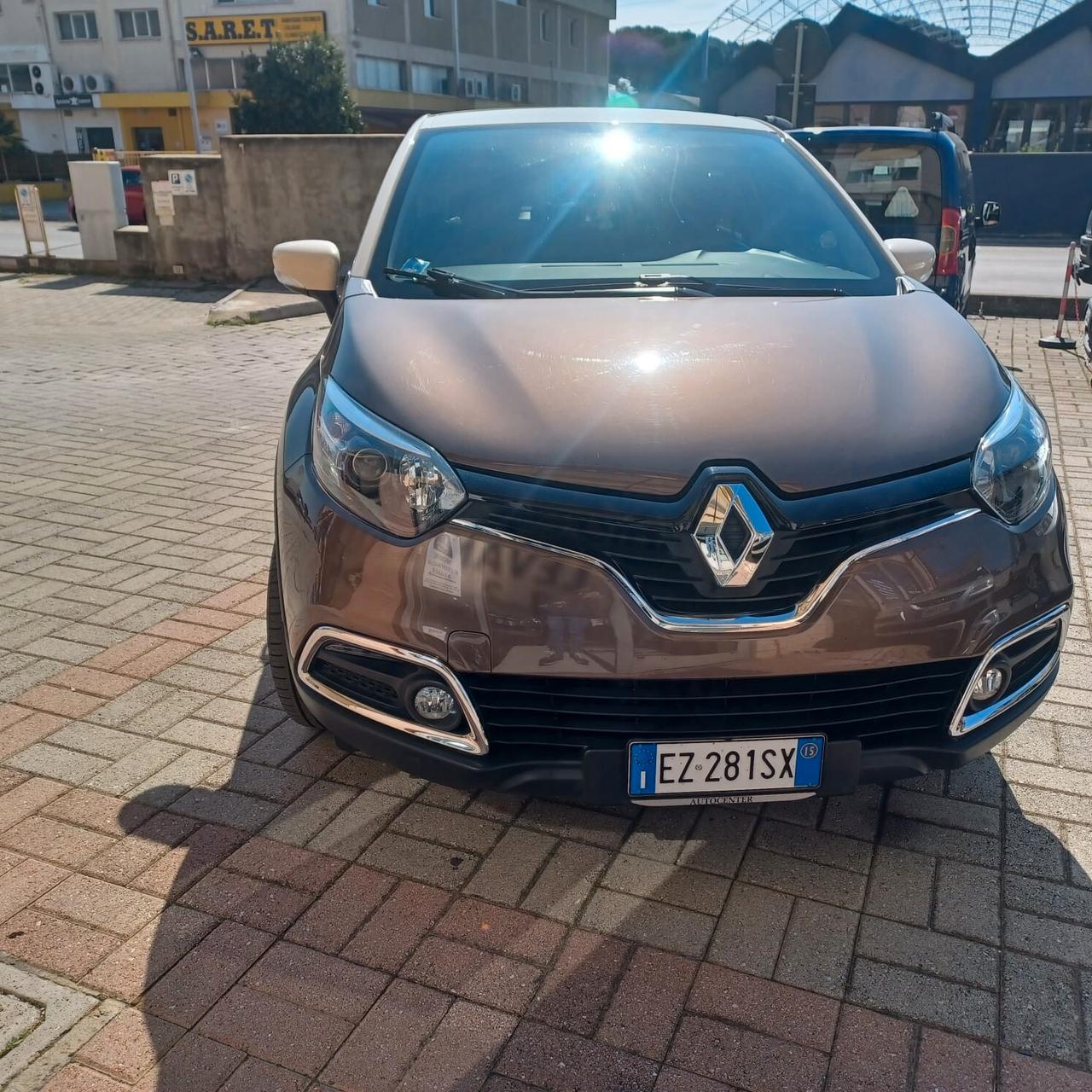 TENUTA IN MODO MANIACALE SEMPRE IN GARAGE CAPTUR 1.5