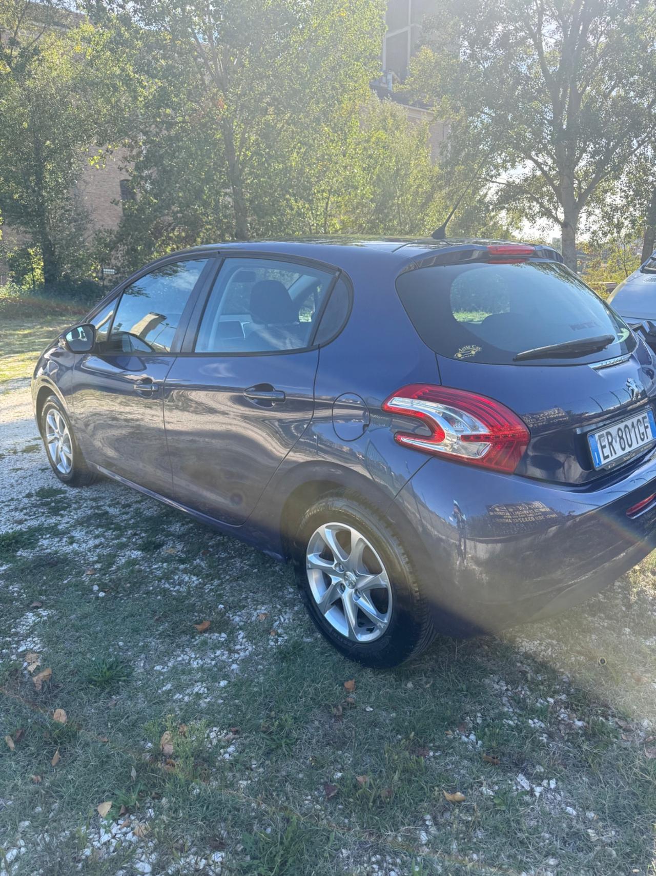 Peugeot 208 1.4 HDi 68 pari al nuovo