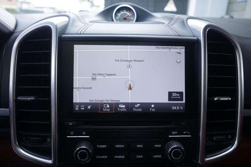 Porsche Cayenne 3.0 Diesel 262 CV Platinum Edition Tetto Unicoproprietario