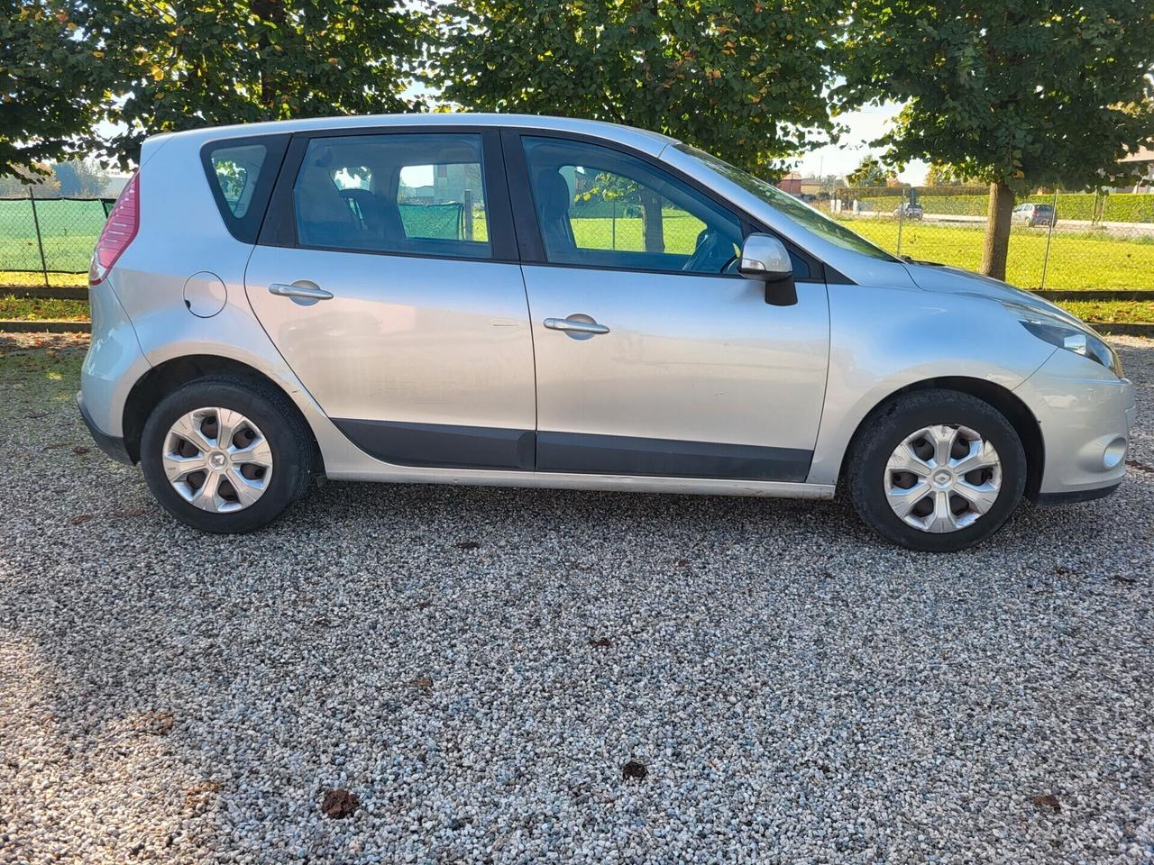 Renault Scenic Scénic X-Mod 1.5 dCi 105CV Confort