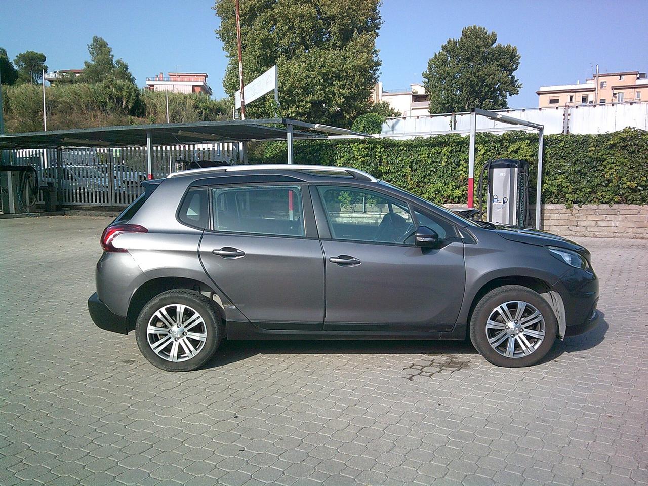 Peugeot 2008 PureTech 82 Active*Tagliandata*Ok Neopatentati*
