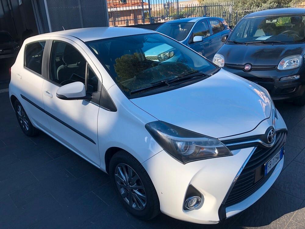 Toyota Yaris 1.3 5 porte Lounge