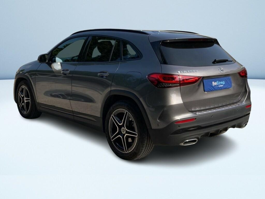 Mercedes GLA 200 200 D Premium 4Matic 8G-DCT