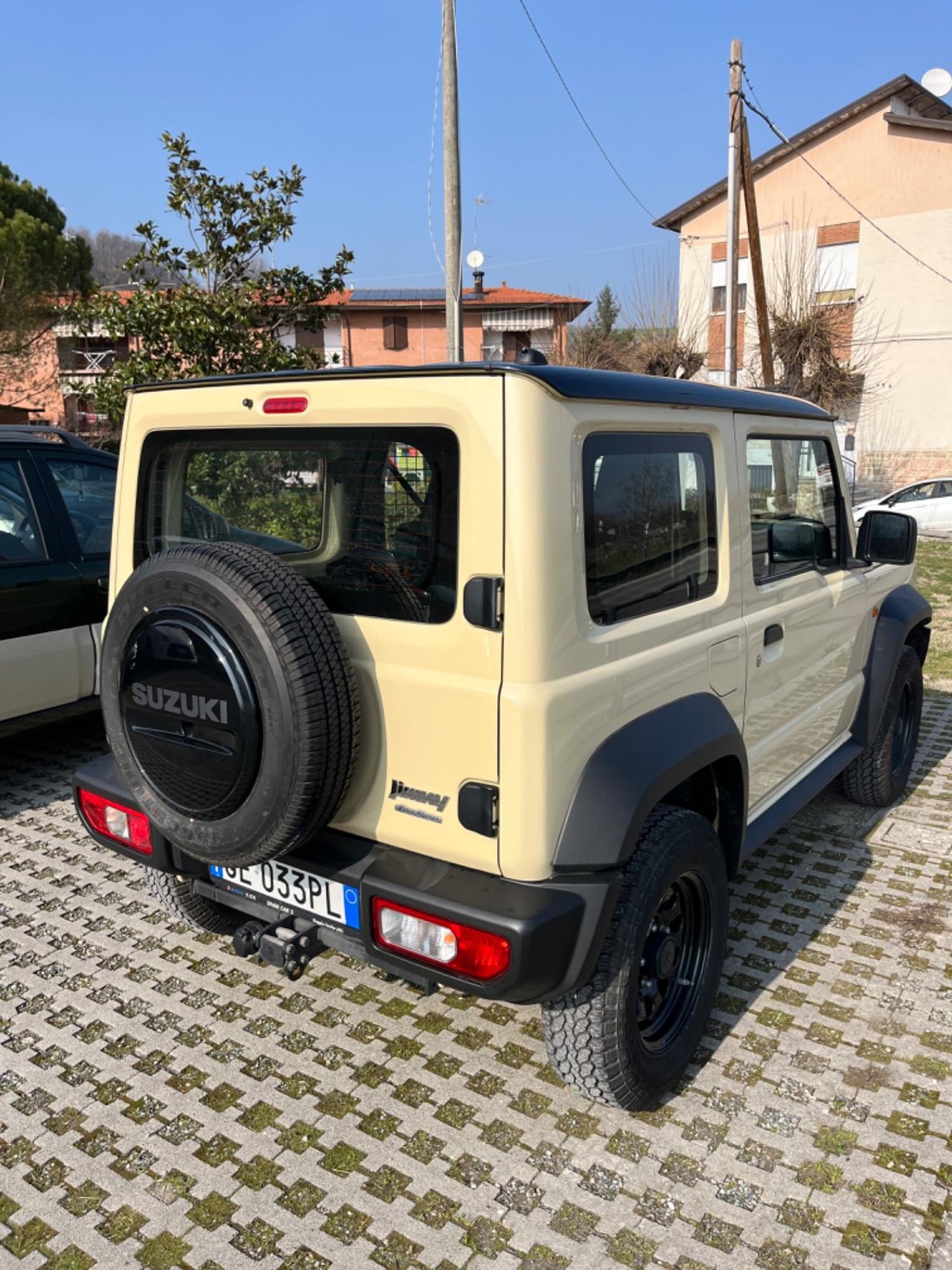 Suzuki Jimny 1.5 5MT PRO (N1)