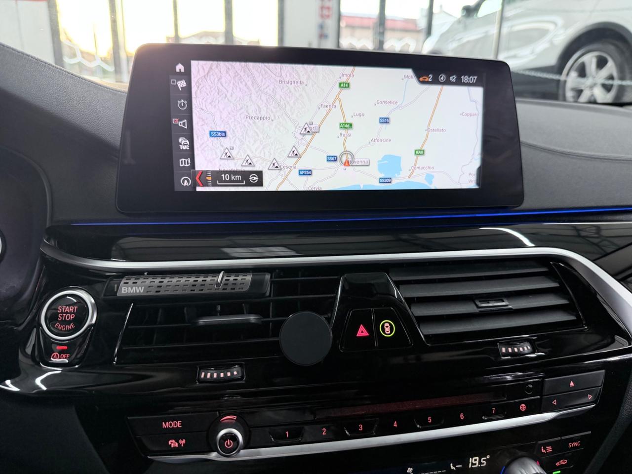 BMW 520d 190CV AUTOMATICO Touring Luxury-Line EURO 6 C GARANZIA