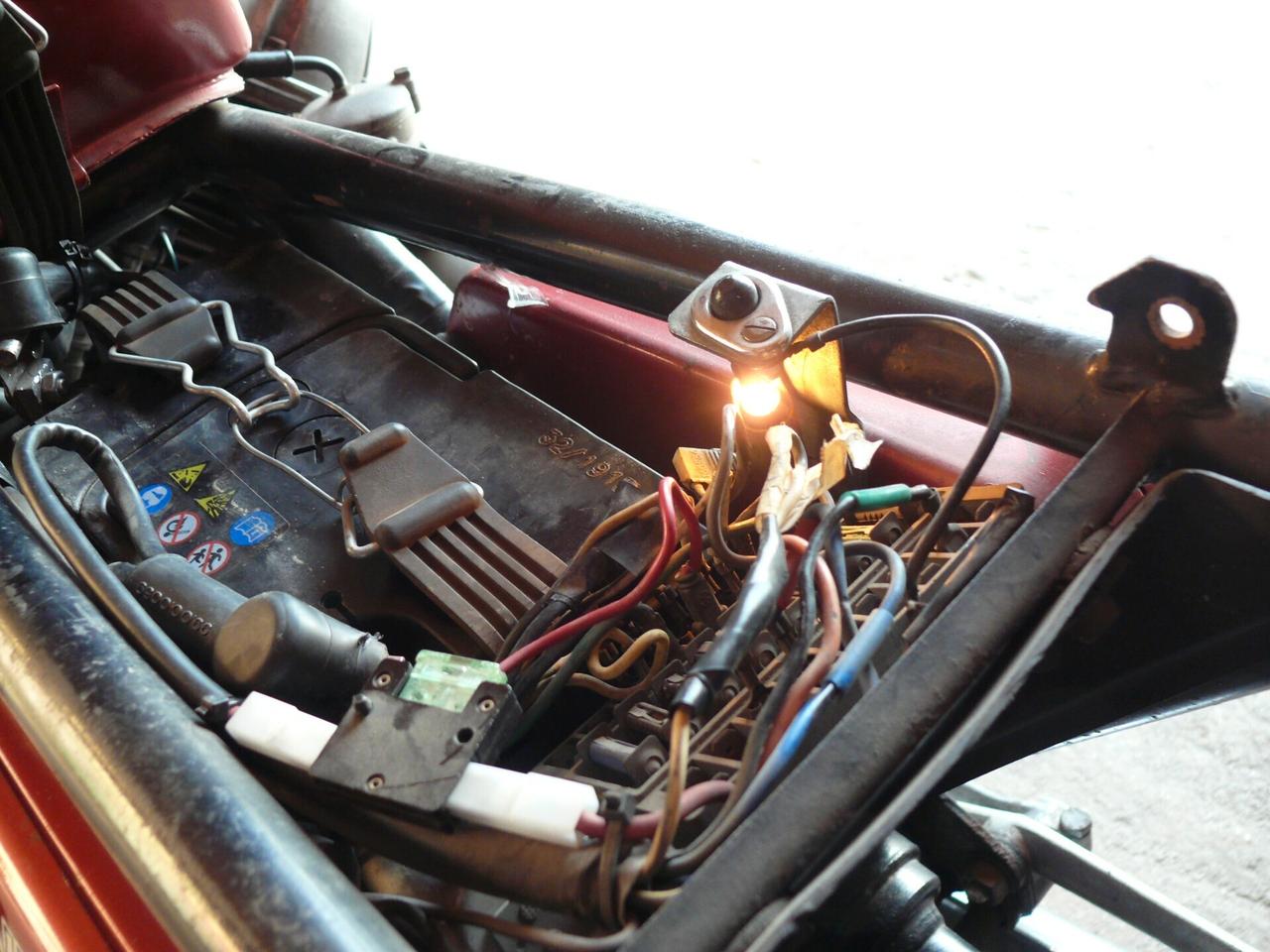 Moto Guzzi V7 SPORT (M1225)