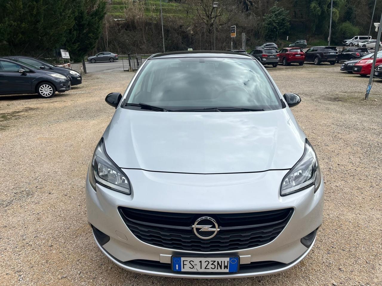 Opel Corsa 1.4 Benzina/GPL - Neopatentati