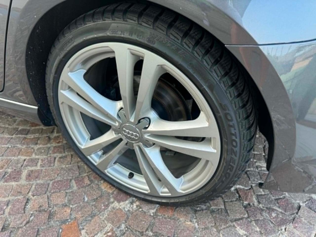 Audi A3 2.0 TDI 184 CV quattro Stronic Sline