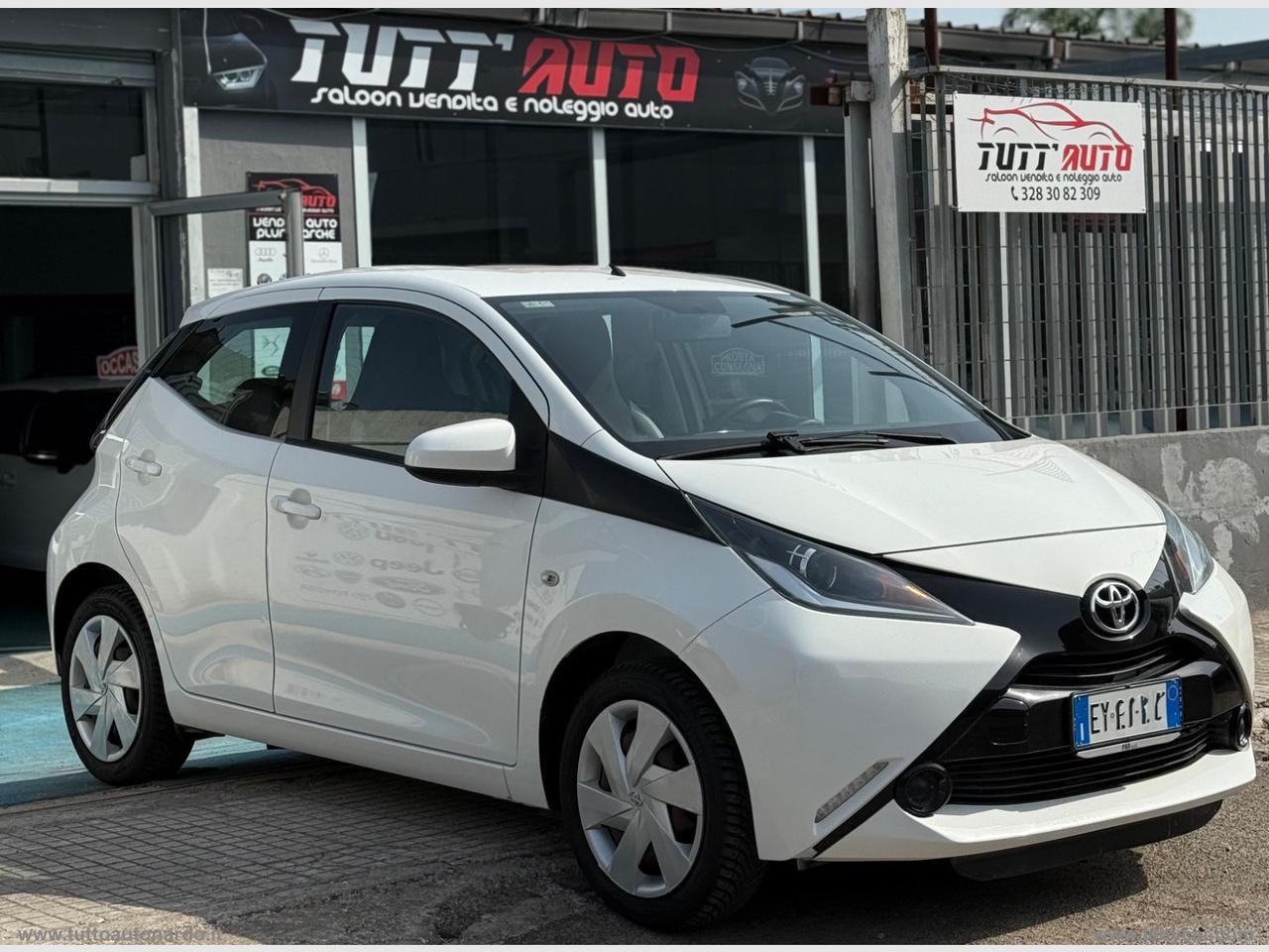 TOYOTA Aygo 1.0 VVT-i 69 CV 5p. x-wave