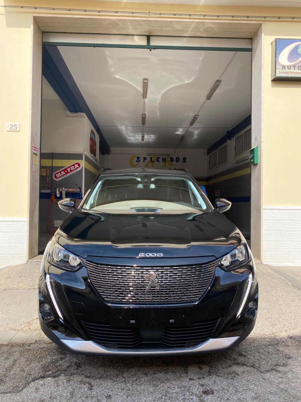 Peugeot 2008 BlueHDi 130 S&S EAT8 Allure Pack