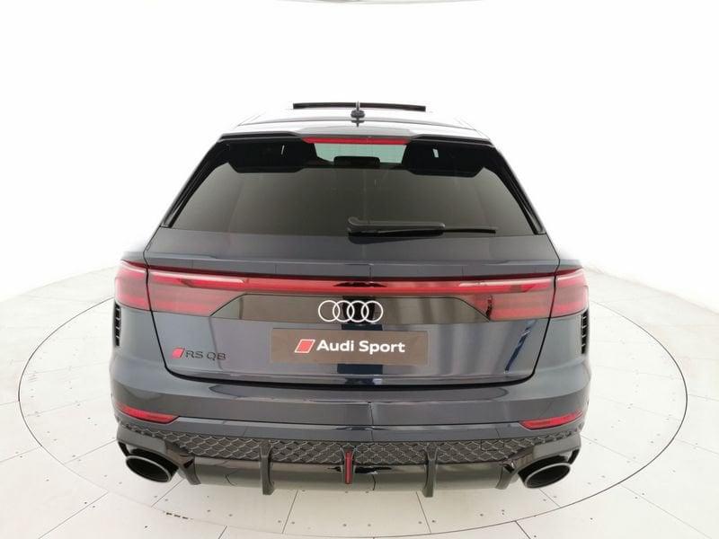 Audi Q8 RS 4.0 mhev 48V performance 640cv tiptronic