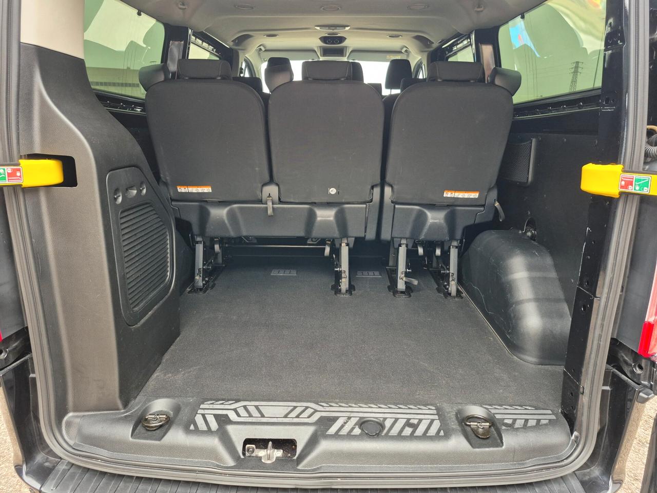 Ford Transit Custom Transit Custom TITANIUM 320 2.0 EcoBlue 130 aut. PC Combi Trend