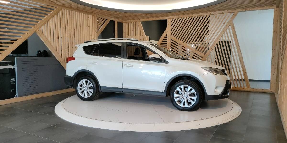Toyota Rav4 2.2 d-cat Style 4wd 150cv auto