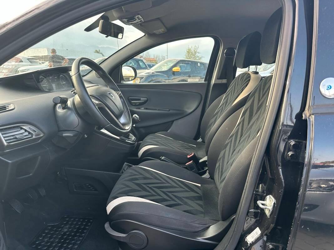 Lancia Ypsilon 1.2 Platinum ecochic Gpl 69cv my16