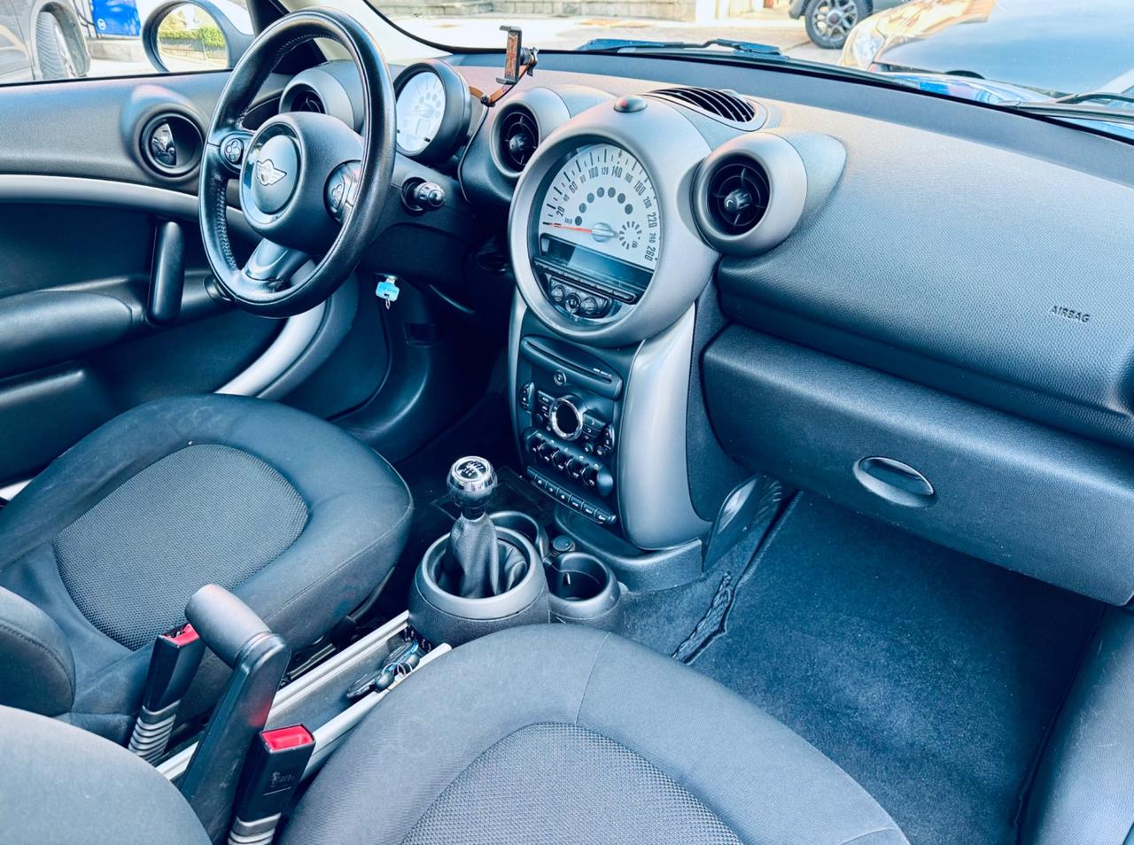 Mini Cooper Countryman OK NEOPATENTATI