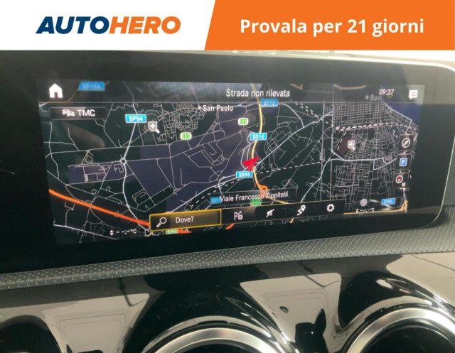 MERCEDES-BENZ A 200 Premium