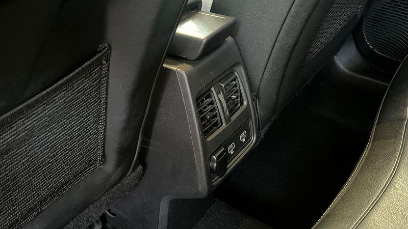 Renault Captur 1.6 E-TECH Hybrid Intens Auto 145cv