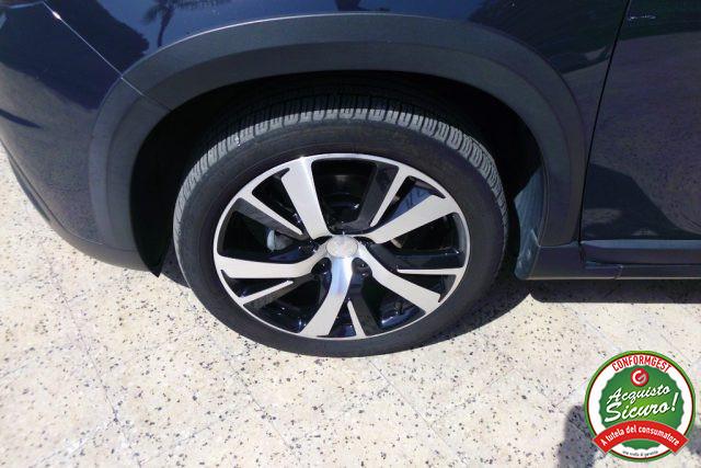 PEUGEOT 2008 BlueHDi 100 S&S Allure