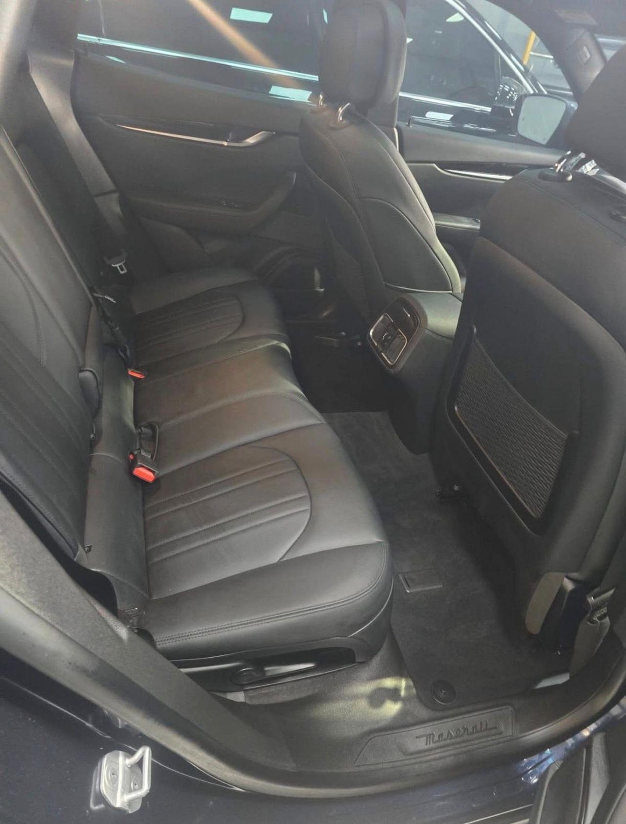 Maserati Levante V6 430 CV AWD Modena