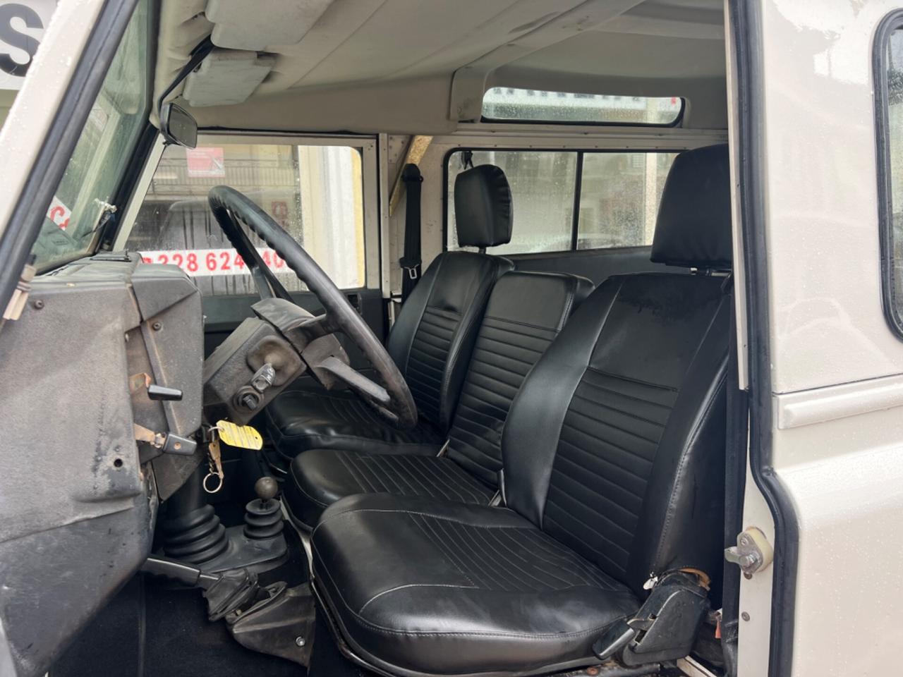 Land Rover Defender 90 2.5 Tdi CORTO 7 POSTI