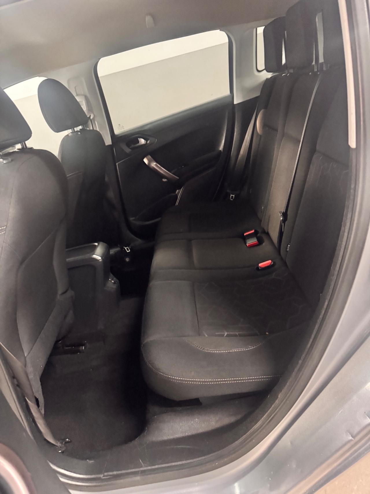 Peugeot 2008 1.4 HDi 68 Cv - 2013