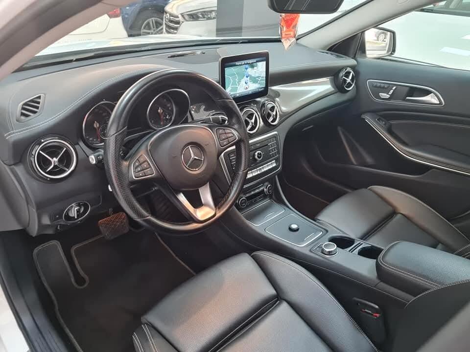 Mercedes-benz GLA 200 d Automatic 4Matic Premium