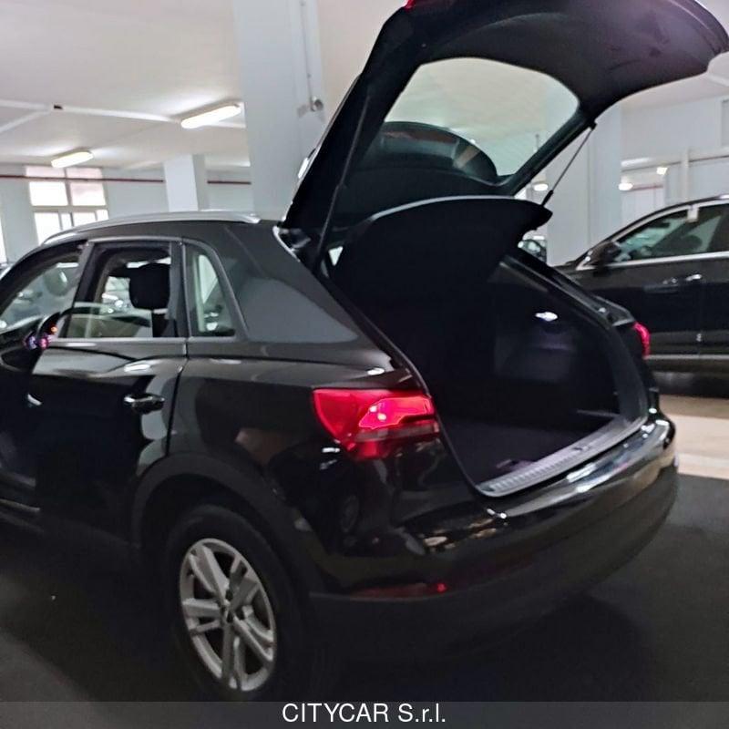 Audi Q3 35 TDI S tronic Business