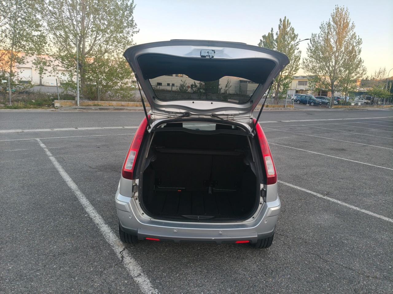 Ford Fusion 1.6 5 porte SOLAMENTE 115.000 KM