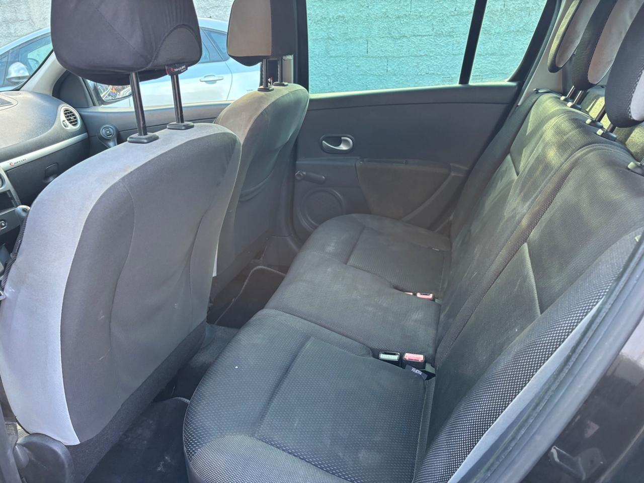 Renault Clio 1.2 16V 5 porte Confort