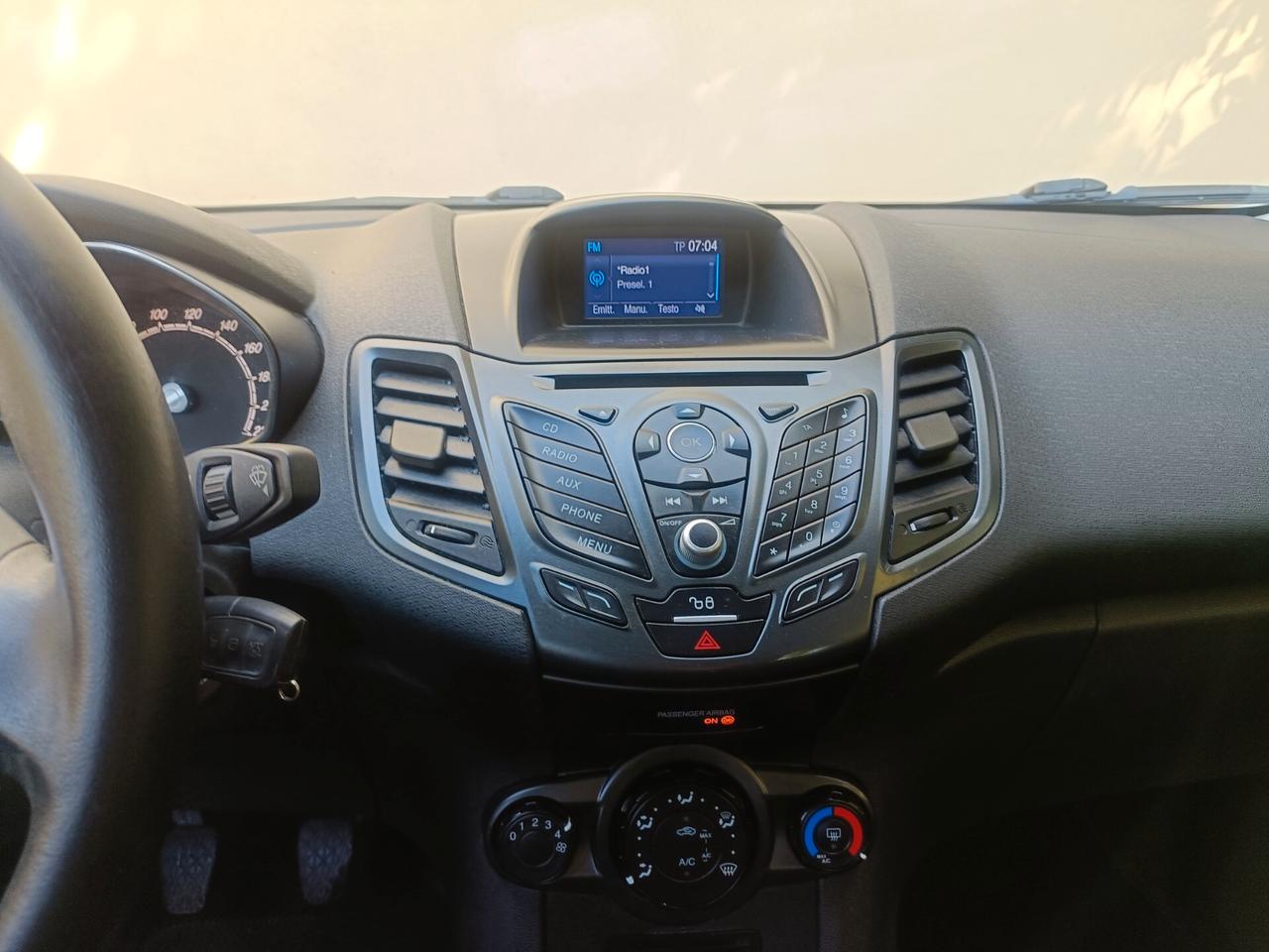 Ford Fiesta 1.2 60CV 5 porte Titanium