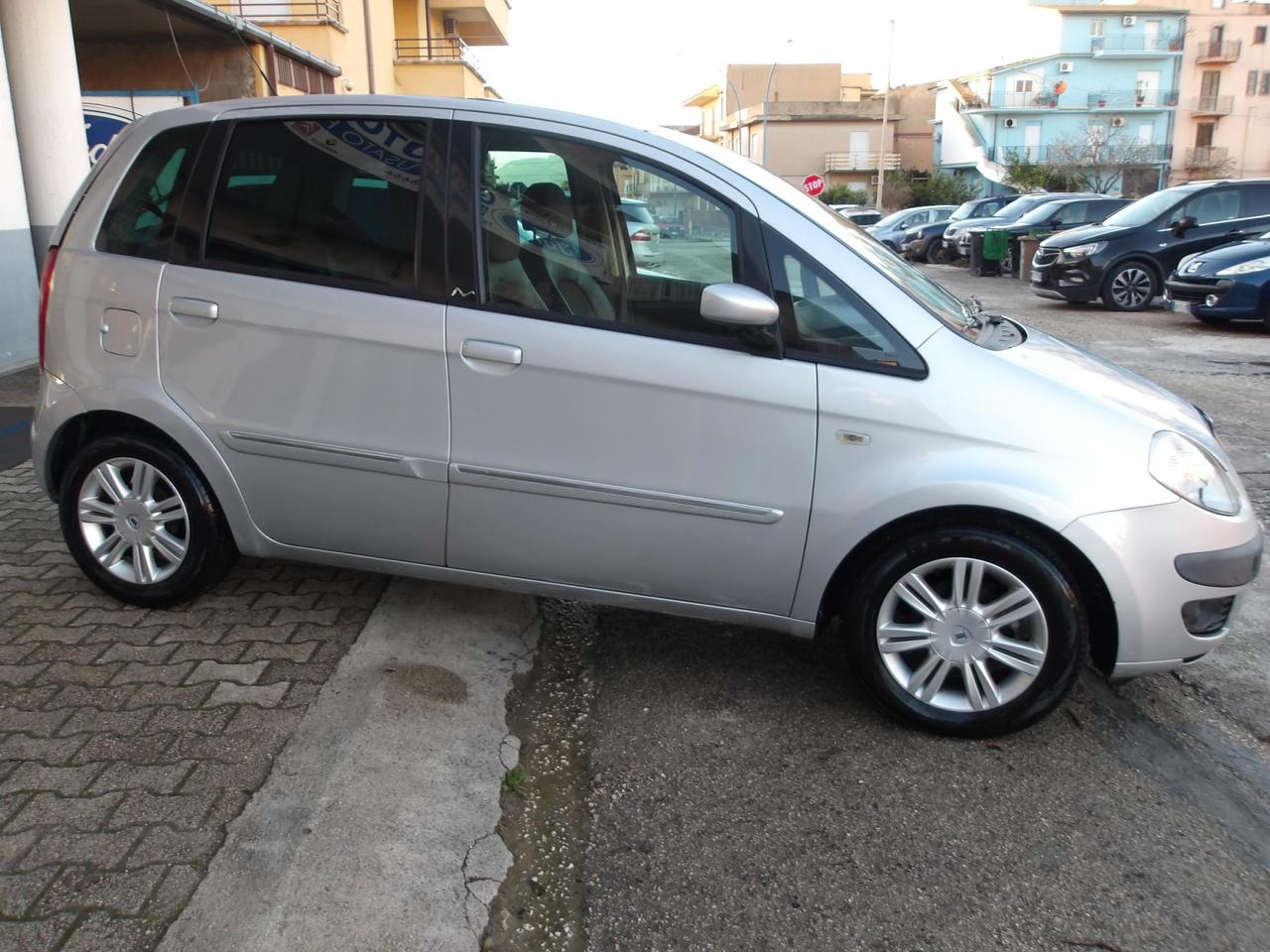 Lancia Musa 1.4 16v Platino *CAMBIO AUTOMATICO*