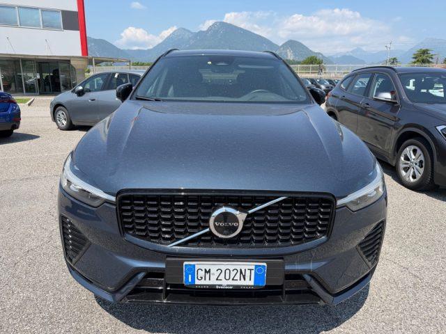 VOLVO XC60 B4 (d) AWD automatico Plus Dark