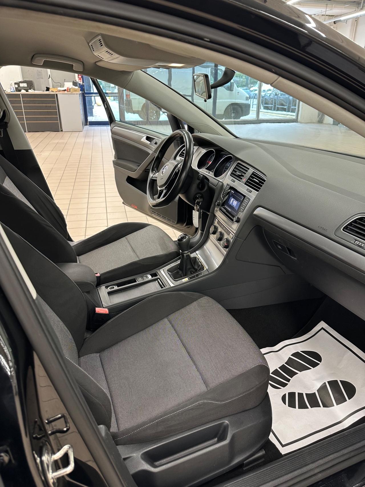 Volkswagen Golf 1.6 TDI 5p. Trendline BlueMotion Technology