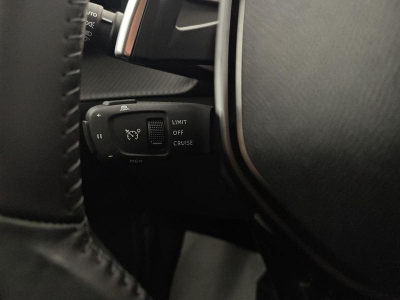 Peugeot 2008 Hybrid 145 e-DCS6 Allure