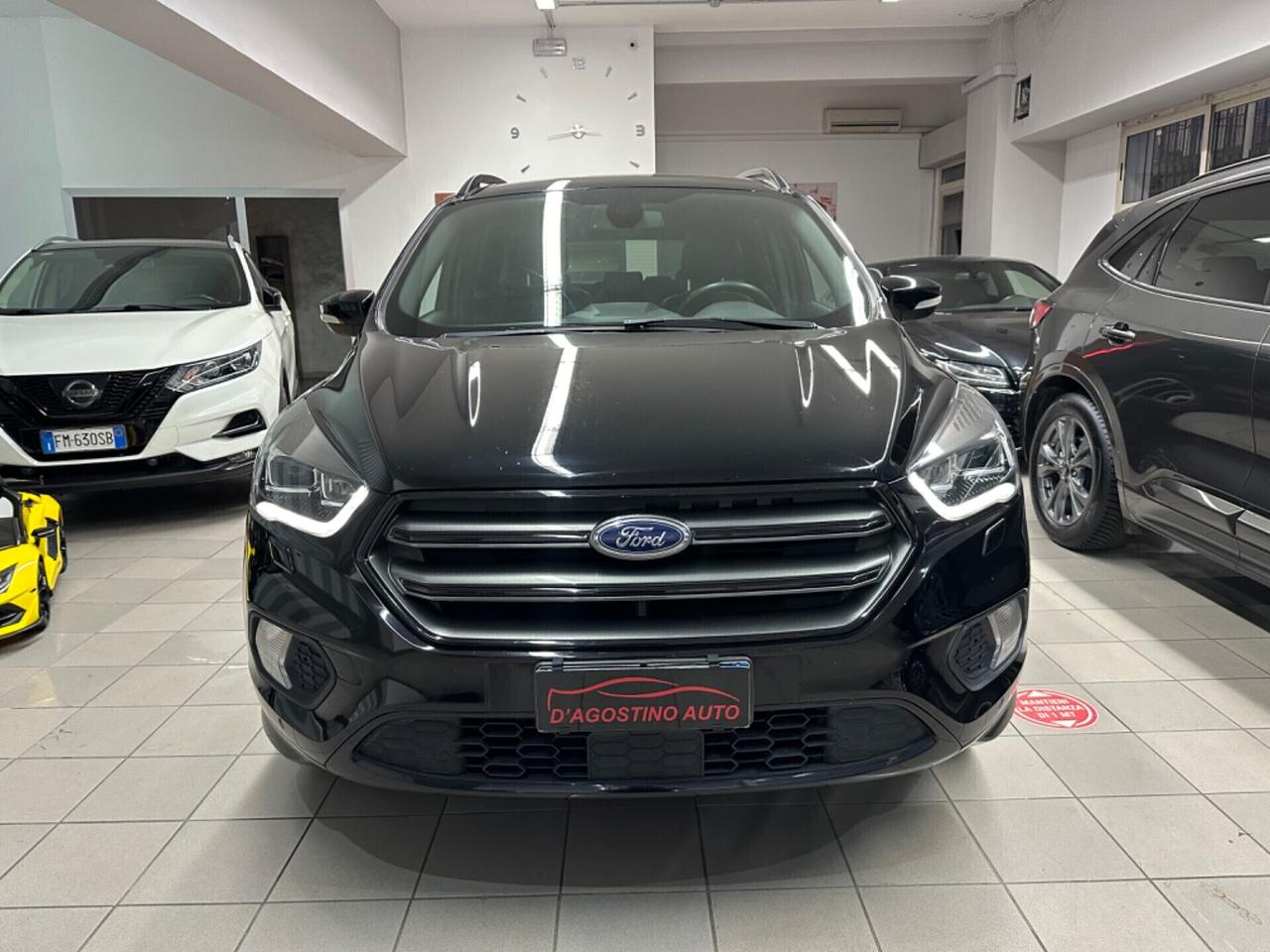 Ford Kuga 1.5 TDCI 120 CV 2WD ST-Line