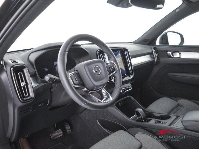 VOLVO XC40 2.0 b3 Core auto - AUTOCARRO N1
