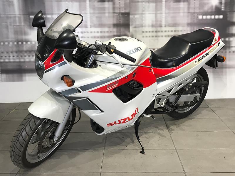Suzuki GSX 750 F