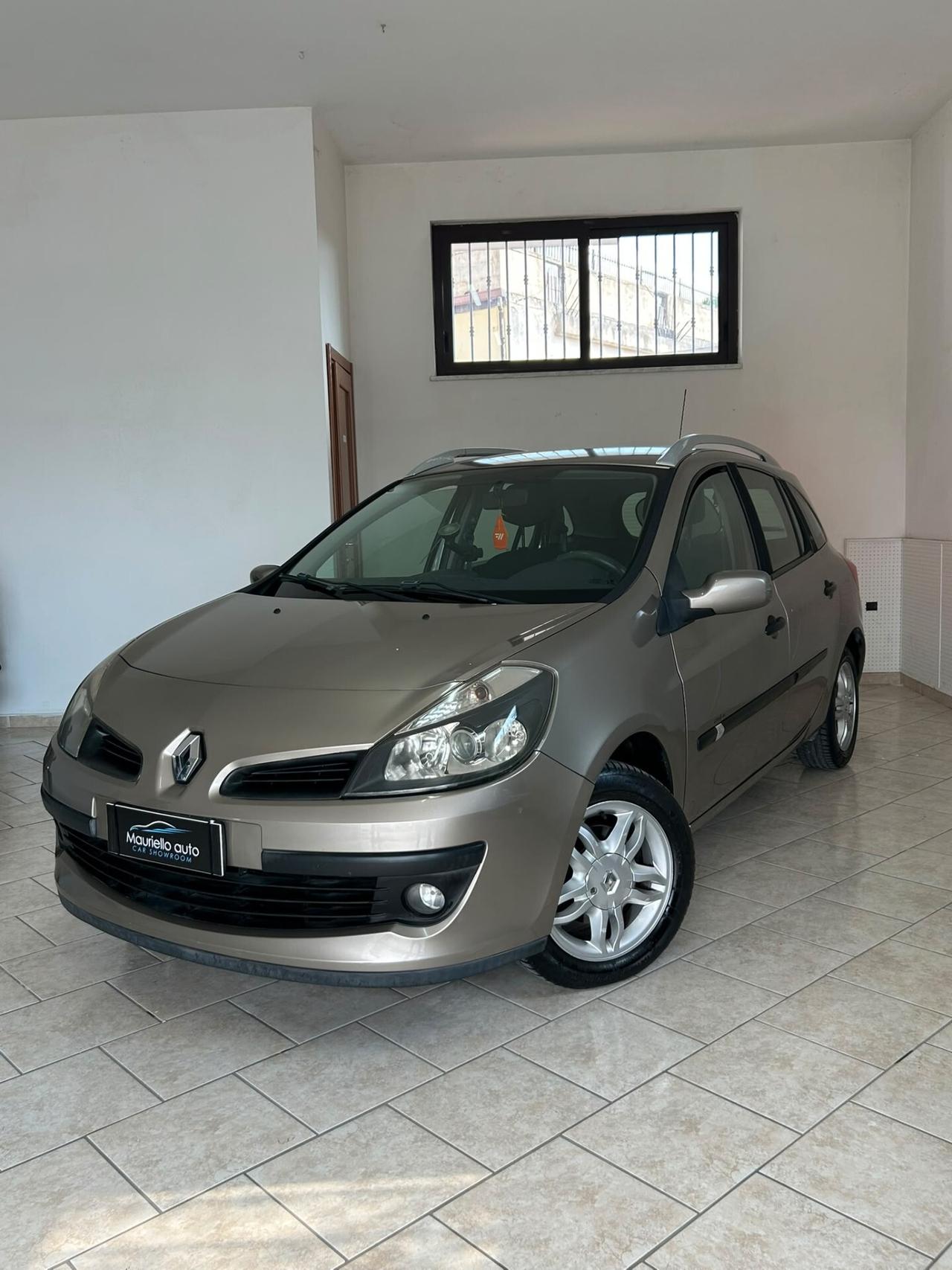 Renault Clio 1.2 16V GPL SporTour Confort